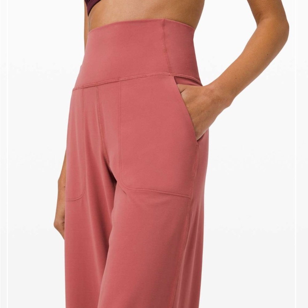 Lululemon Align Wide Leg Crop - Picture 2 of 8